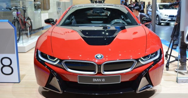 BMW i8 Protonic Red Edition – Geneva Motor Show Live