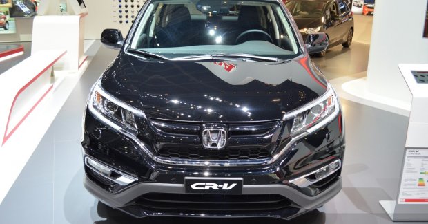 Honda CR-V Black Edition displayed at Geneva Motor Show 2016
