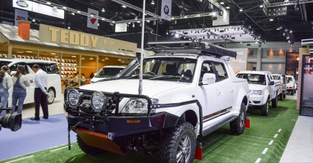 Tata Xenon 150 N-Xplore with Off-Road kit - Bangkok Live