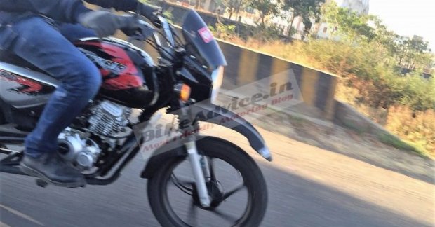 Bajaj Boxer X150 Cross spotted testing in India