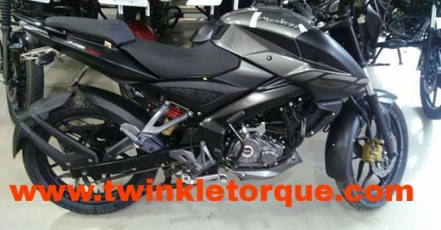 Bajaj Pulsar NS160 spotted at a dealership in India