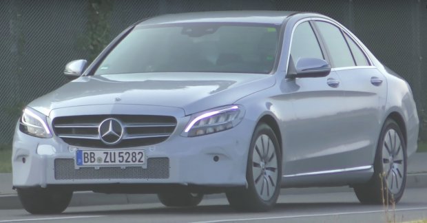 2018 Mercedes C Class (facelift) snapped with Multibeam 