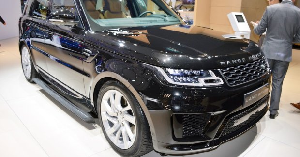 Range Rover Sport 2.0L petrol launched, priced from INR 86.71 lakh