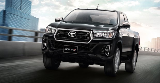 Toyota Hilux Revo facelift and Hilux Revo Rocca unveiled in Thailand