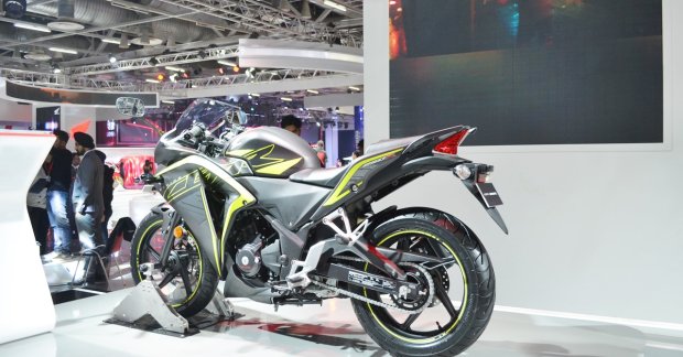 2018 Honda CBR 250R & 2018 Honda CB Hornet 160R launched 