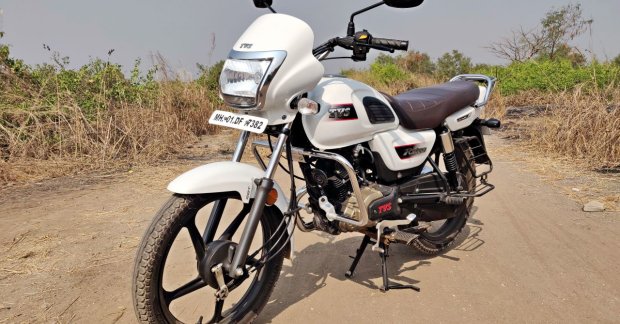 Tvs radeon bs4 price best sale on road