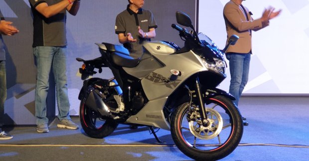 gixxer sf 155 silver