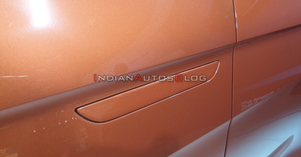 China to Ban Flush Door Handles on EVs From 2027