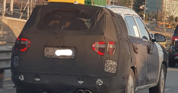 7-seat Hyundai Creta with distinctive tail lamps spied