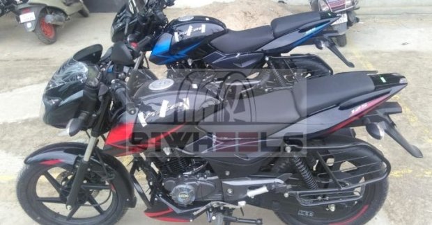 Pulsar 125 deals split seat price