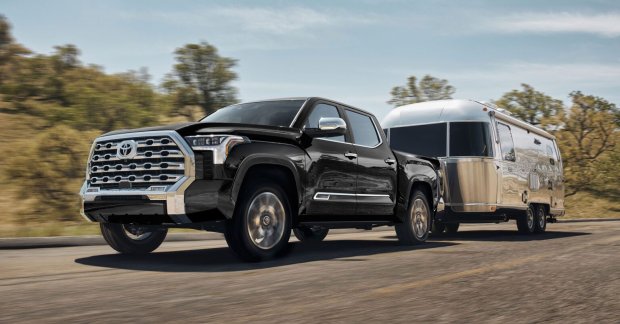 Toyota Brings US-Built Tundra, Highlander to Japan