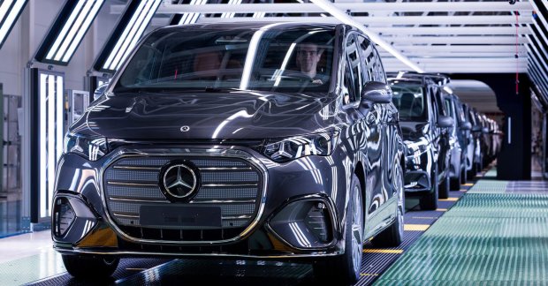 Mercedes-Benz VLE Enters Production in Spain