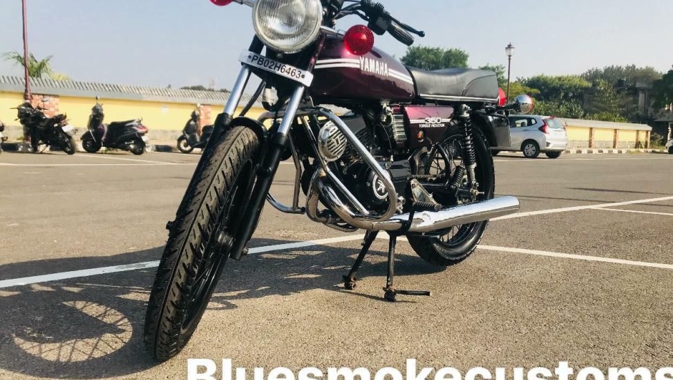 Check out this IAB reader s neatly restored RD themed Yamaha RX100