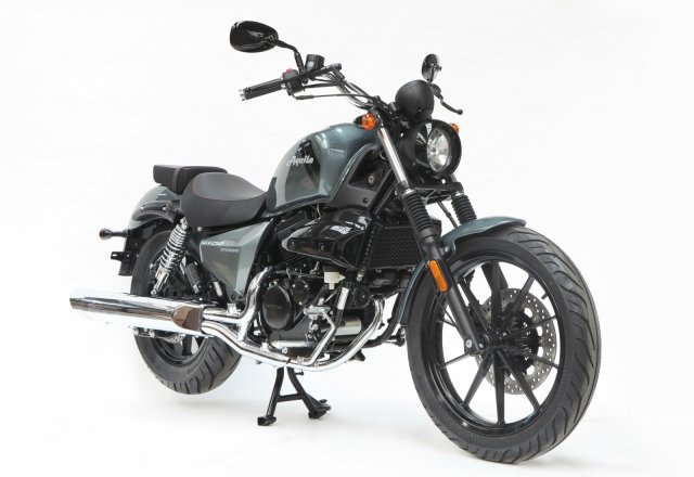 Hyosung Mirage 250 Right Front Quarter