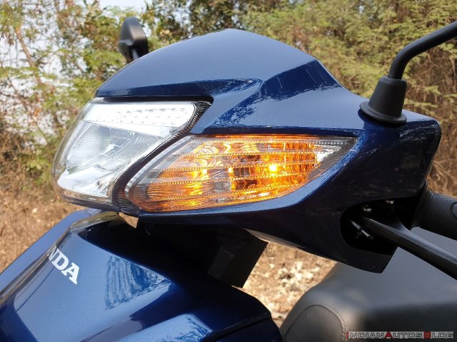 Honda Activa 6g Review Front Indicator 2