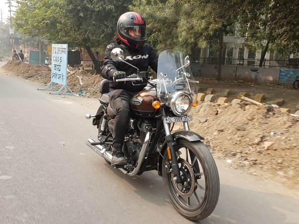 Royal Enfield Meteor First Ride Review Action Front