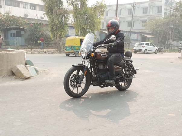 Royal Enfield Meteor First Ride Review Action Side