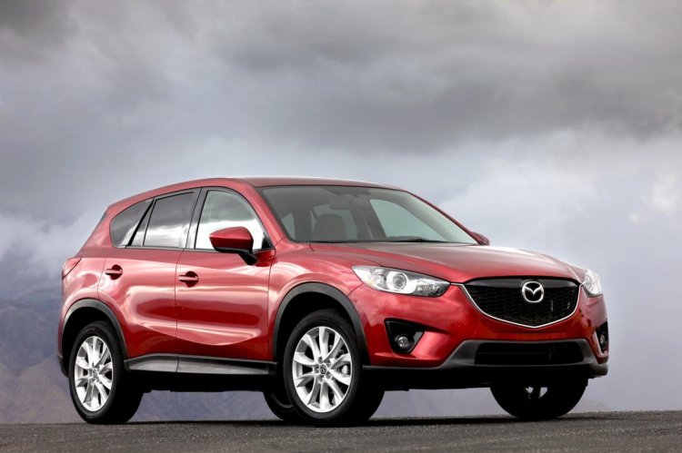 Mazda CX-5 front three quarters