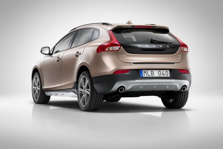 Volvo V40 Cross Country rear