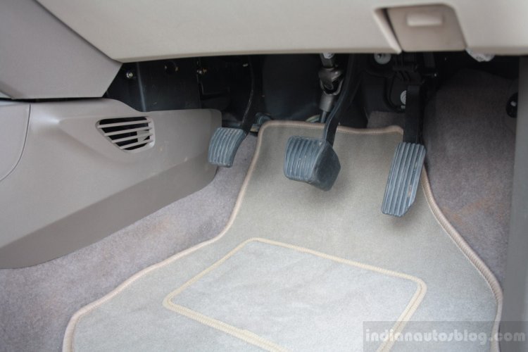 Chevrolet Sail U-VA pedals