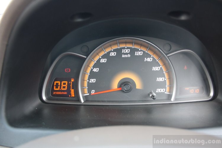 Chevrolet Sail U-VA instrument binnacle