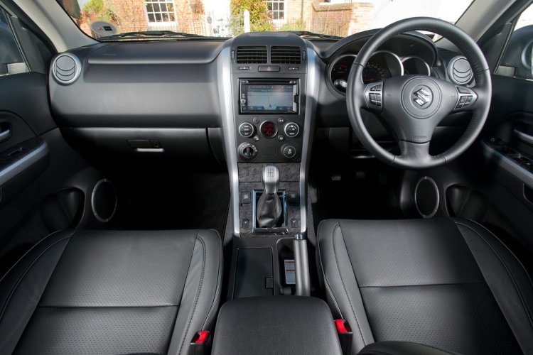 Grand Vitara UK interiors
