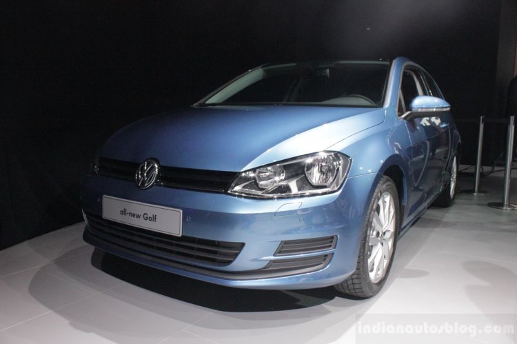 2015 VW Golf in New York Auto Show 2013