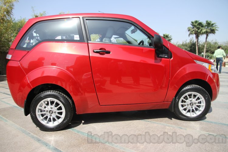 Mahindra Reva E2O driver side side view