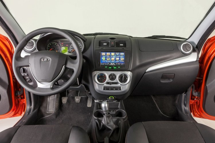 2013 Lada Kalina dashboard