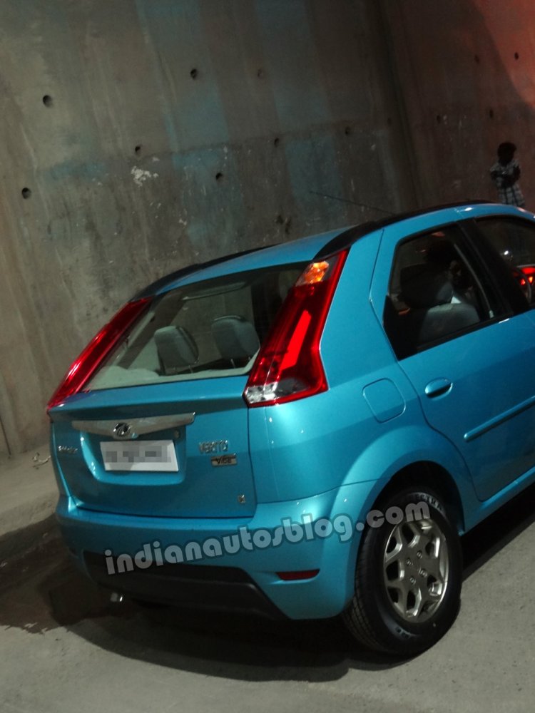 Mahindra Verito Vibe rear