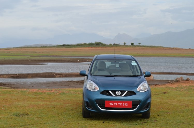 2013 Nissan Micra front view