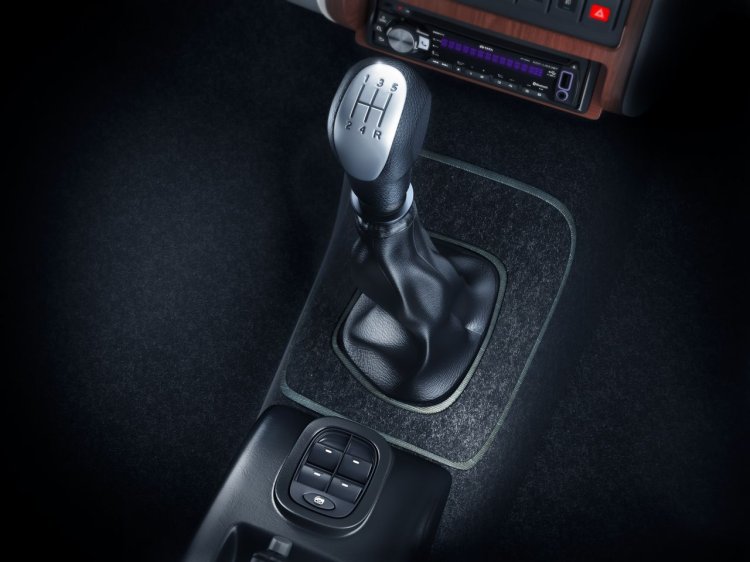 2013 Tata Sumo Gold gear