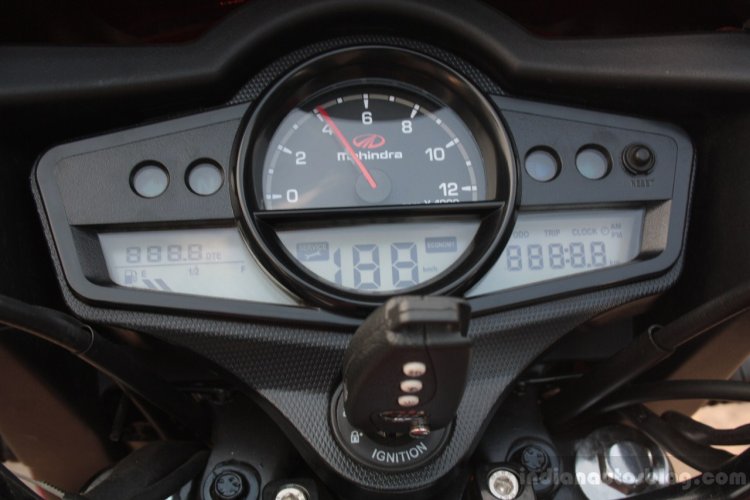 Digital dashboard of the Mahindra Centuro