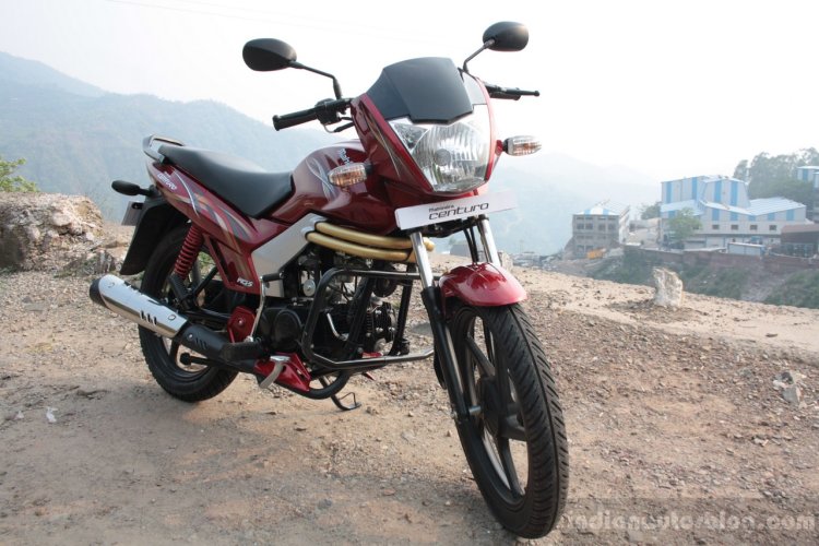 Front right three quarter angle of the Mahindra Centuro