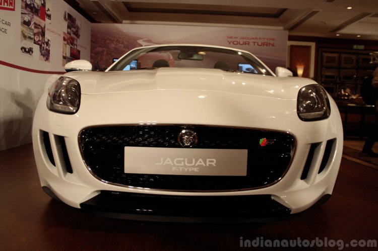 Jaguar F-Type white front