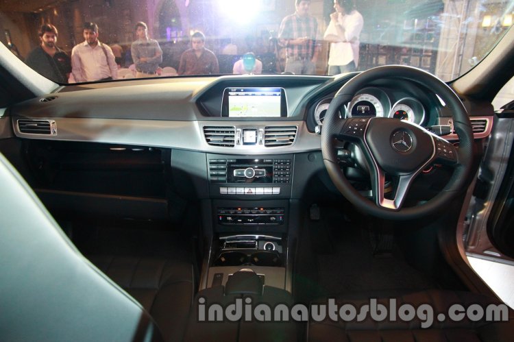 dashboard of the 2014 Mercedes E Classdashboard of the 2014 Mercedes E Class