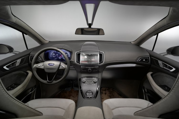 Ford S-Max Concept dashboard