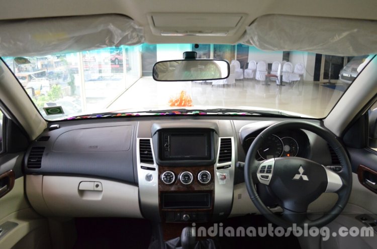 Mitsubishi Pajero Sport Anniversary Edition interiors