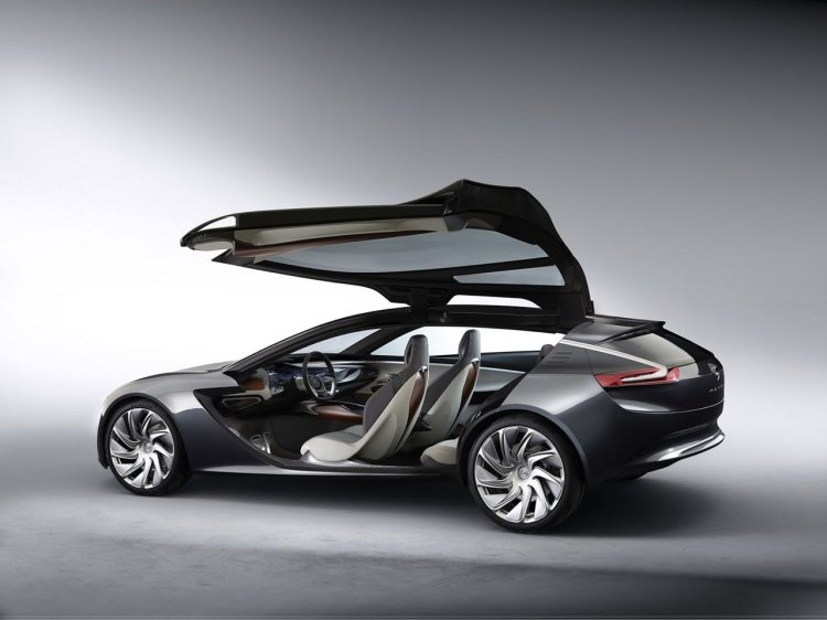 Opel Monza Concept gullwing door