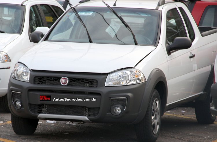 2014 Fiat Strada Working front