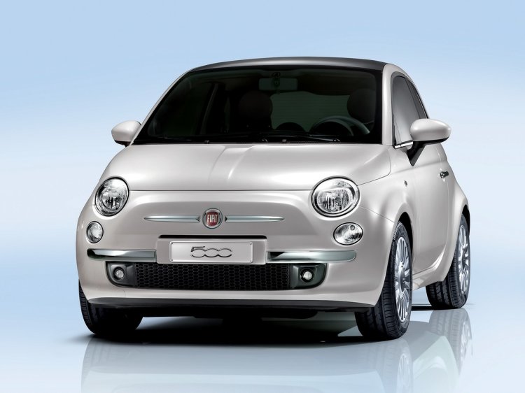 Fiat 500 front view