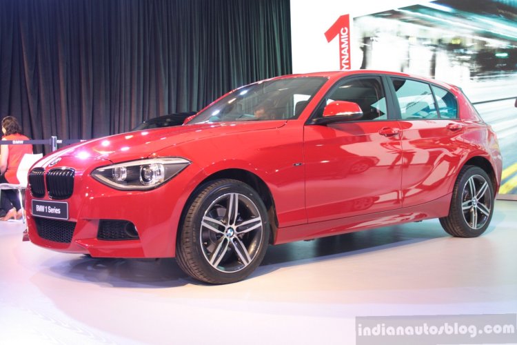 Front left three quarter of the BMW 1 Series