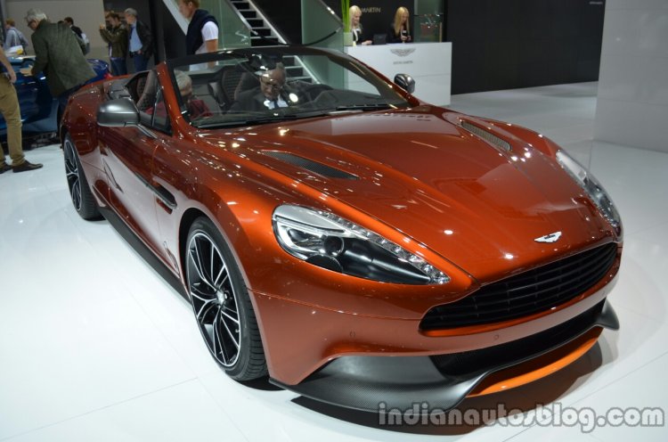 Front right three quarter of the Aston Martin Vanquish Volante Q