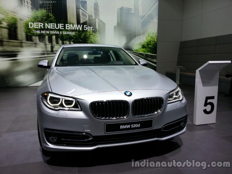 Front three quarter of the 2014 BMW 5 Series LCI