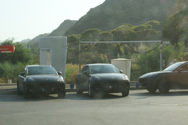Porsche Macan Spied front