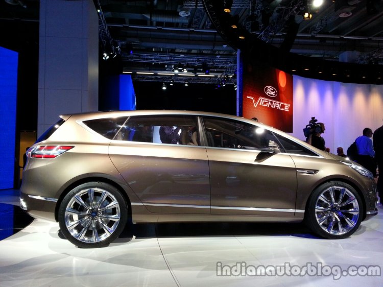 Profile of the Ford S-Max Concept
