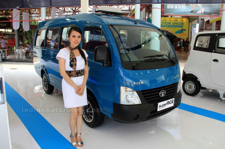 Tata Super Ace Angkot front