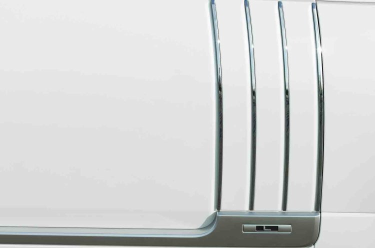 2013 Range Rover Long Wheelbase side vent