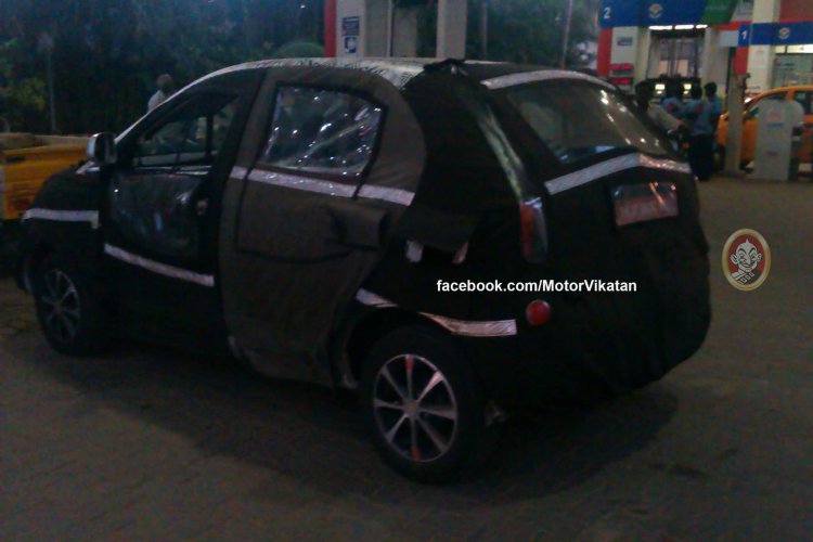 2014 Tata Vista facelift spied rear three quarters