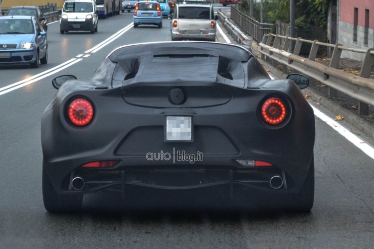 Alfa Romeo 4C convertible rear view